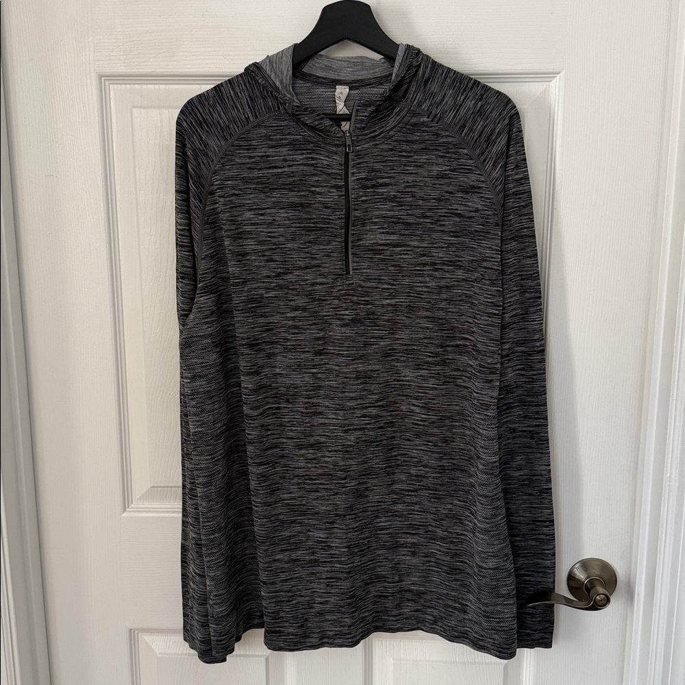 Lululemon men’s Black Metal Vent Tech Performance 1/4 Zip Pullover Hoodie